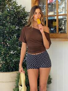 Áo thun ngắn ôm sát hở vai, thanh lịch, gợi cảm, thời trang mới nhất mùa Xuân/Hè 2026, thích hợp cho lễ hội âm nhạc, đi làm và hẹn hò. Kiểu dáng thon gọn, tôn dáng, khoe vai quyến rũ. - màu nâu - Xem 6