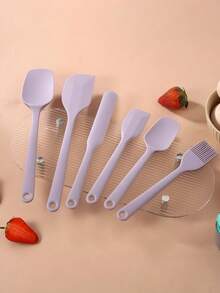 Heat-Resistant Multi-Purpose Baking Scraper, Thick Silicone Scraper Spatula Withstand High Temperature, Integrated Cake Icing Spatula, - Multicolor - View 9