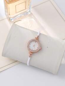一套优雅的石英手表和珠宝配饰套装，包括一款时尚的圆形女士腕表和一条镶钻手链。 - 彩色 - 查看 16