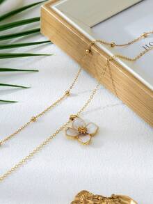 1件优雅白色珐琅四瓣花双层吊坠项链，适合日常佩戴、约会、婚礼，精致女士珠宝，情侣礼物（由于手工制作，链子上的珠子数量可能有所不同，但最终长度保持一致） - 白色 - 查看 4