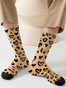 1 Pair 360 Men's Socks – Fun All-Over Print Featuring Leopard Print,Heart,Soft, Comfortable, And Highly Elastic, These Fashionable Casual Streetwear Hip-Hop 360 Socks Are Perfect As Compression Gear, Valentine's Day Socks, Or Loose Maternity Socks. - Multicolor - View 9