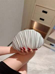 OpulAura Women's Elegant/Luxury Pleated Satin Box-Shaped Clutch Bag, Romantic Wedding Purse, Charming/Refined Evening Dress Bag, Minimalist White Box Handbag With Detachable Chain, Suitable As Holiday Gift, Clutch Bag For Wedding - 銀色 - 查看 10