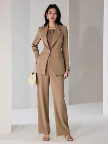 Blazer Set With Lining And Shoulder Pads, And Wide-Leg Trousers With Gold Button Detail. - 米色 - 查看 3