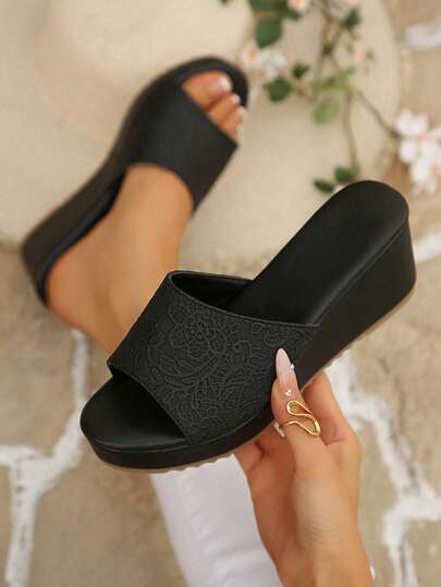 Women's Minimalist Fashion Holiday One-Strap Slippers, Fairy-Style Embroidered Wedge Heel Black/White Thick-Soled Sandals, Suitable For Outdoor Walking, Beach, Plus Size