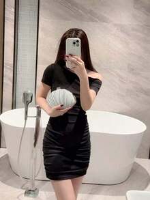OpulAura Women's Elegant/Luxury Pleated Satin Box-Shaped Clutch Bag, Romantic Wedding Purse, Charming/Refined Evening Dress Bag, Minimalist White Box Handbag With Detachable Chain, Suitable As Holiday Gift, Clutch Bag For Wedding - 銀色 - 查看 7