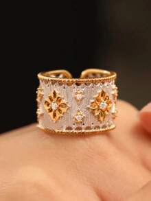 rundraw 1pc New Hollow Four-Leaf Clover Wide Version Textured Copper Alloy Zirconia Inlaid Vintage Luxury Women's Open Ring, Suitable For Evening Gala, Party, Daily Outfit Accessory, Best Gift For Friends And Lovers On Holidays And Anniversaries - Gold - View 6