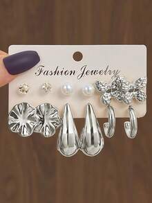 Set de 12 piezas de aretes en forma de C con diamantes de imitación y perlas 2026, diseño de lujo minimalista y único, adecuado para uso diario - Plateado - Ver 1