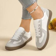 Women's Casual Lace-Up Athletic Sneakers, New Korean Version Commuting Training Running Shoes, Daily Commute Outdoor Training Hiking Shoes, Women's Versatile Campus Style Breathable Skateboard Shoes, Flat Shoes, Suitable For All Seasons, Holiday Gift - Khaki - View 5