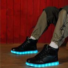 Light Up Shoes For Women Men,Unisex LED High Top Halloween Sneakers USB Rechargeable Glowing Luminous Party Dancing Flashing Shoes For Teens - 黑色 - 查看 1