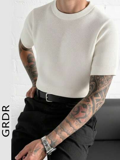  Áo len nam GRDR cổ tròn tay ngắn màu trơn, thích hợp cho các hoạt động mùa hè, là item không thể thiếu để tạo nên phong cách thời trang.