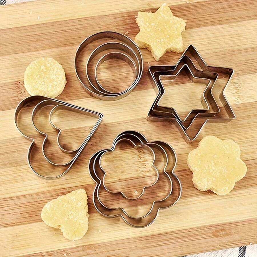 12pcs/Set Stainless Steel Cookie Cutters, Heart, Star, Flower, Round Cake Molds, Baking Mousse Ring Cutter, Egg Frying Mold Set, Cookie & Fruit/Vegetable Shaping Molds, Suitable For Kitchen, Baking, Thanksgiving, Father's Day, Mother's Day - - - View 1