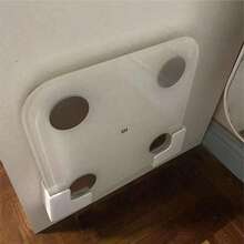 2 piezas Estante de almacenamiento para báscula de pared, instalación adhesiva sin costuras, diseño de plástico duradero y ahorro de espacio, para baño y gimnasio en casa, compatible con báscula de grasa corporal y equipo de fitness, estante de almacenamiento para baño, apariencia elegante - Multicolor - Ver 6