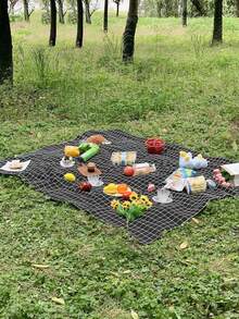 1 Outdoor Simple Checkered Picnic Mat, Lawn Outing Tablecloth, Moisture-Proof Cotton And Linen Picnic Mat - A - View 3