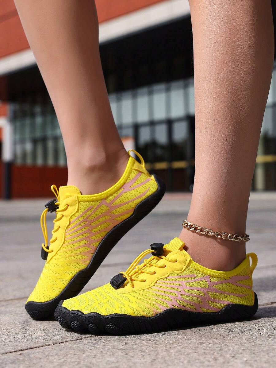 Zapatos descalzos para mujer adecuados para arroyo, playa, natación, fitness, senderismo, voleibol de playa, surf, antideslizantes, secado rápido - Amarillo - Ver 1
