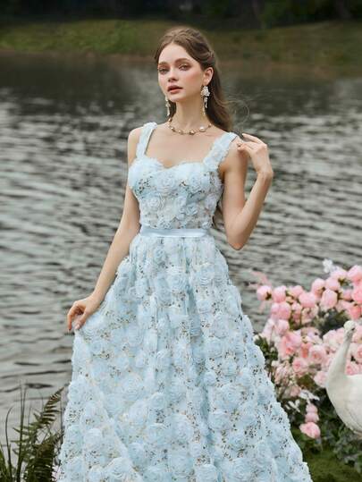 Faeriesty 优雅迷人的无袖长款晚礼服，饰以精致的3D立体花卉装饰和浪漫的心形领口，适合正式晚宴和高端时尚活动，尽显奢华魅力。