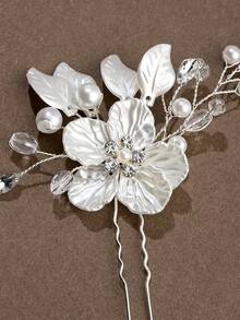 3pcs Bridal Wedding Flower Crystal Pearl Hair Clips, Rhinestone Inlaid Embossed White Flower Hair Accessories - White - View 3