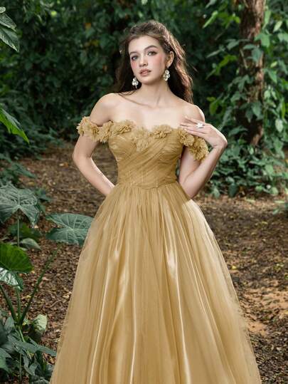 Faeriesty 优雅的无肩带A字礼服，肩部饰有花卉贴花，正面系带设计，飘逸的薄纱裙摆，适合婚礼宾客、浪漫写真、新娘写真、花园仪式和周年庆典。