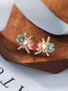 1件韩式小巧艺术3D花朵耳钉，甜美个性简约小耳环 - 耳環 - 查看 2