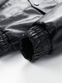 Áo khoác da giả Ougee 1 mảnh dành cho nam | Bóng | Chất liệu da PU mịn | Khuy cài và chi tiết vá | Lý tưởng cho phong cách đường phố, phong cách biker và đi chơi đêm | Món đồ thiết yếu phong cách retro Y2K - màu đen - Xem 7