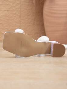 女士新款时尚性感交叉绑带仿毛皮白色高跟鞋，方头细跟露趾夜店派对凉鞋 - 白色 - 查看 7