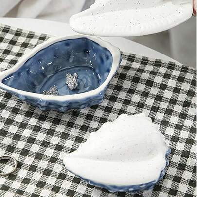 Khay đựng trang sức bằng gốm hình vỏ sò trang trí, khay đựng trang sức hình vỏ sò nước, giá đỡ nhẫn và bông tai bằng gốm, khay đựng trang sức trang trí chủ đề đại dương. Chiếc khay chủ đề đại dương này rất lý tưởng để đựng nhẫn, bông tai, dây chuyền, vòng tay, đồng hồ và chìa khóa. Đây là một vật trang trí tuyệt vời cho phòng tắm, phòng ngủ hoặc văn phòng của bạn. Khay đựng trang sức.