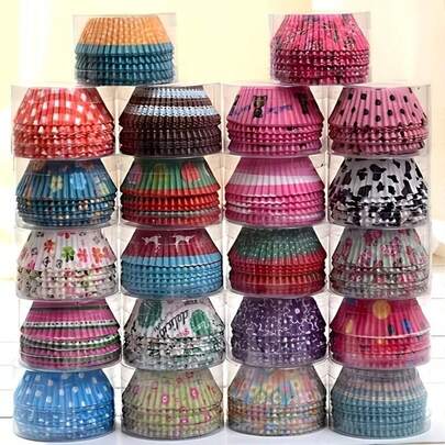 100个随机印花纸杯蛋糕衬垫，防油纸杯蛋糕纸托，适用于蛋糕、玛德琳蛋糕