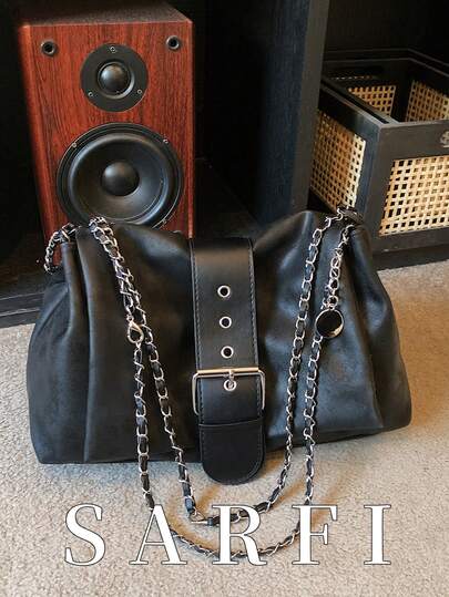 This Is A Women's Shoulder Bag With An Adjustable Flap, Made Of Glossy PU Material. It's Suitable For Shopping, Commuting, And Is Practical, Lightweight, And Easy To Store. It Features A Magnetic Closure And Is A Versatile And Practical Shoulder Bag. It's Also A Durable And Waterproof PU Tote Bag, Ideal As A Gift For Friends, For Shopping, Dates, Commuting, Photography, Business Trips, And Travel.