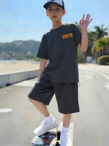 Tween Boy Cartoon Graphic Print Crew Neck Short Sleeve T-Shirt And Shorts Set - Dark Grey - View 2