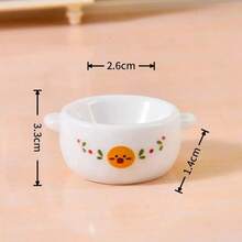Bộ đồ dùng nhà búp bê thu nhỏ gồm chậu và bát đĩa hình vịt, đồ trang trí bàn làm việc bằng nhựa màu kem tự làm. - Nồi và chảo mini (ngẫu nhiên) - Xem 8