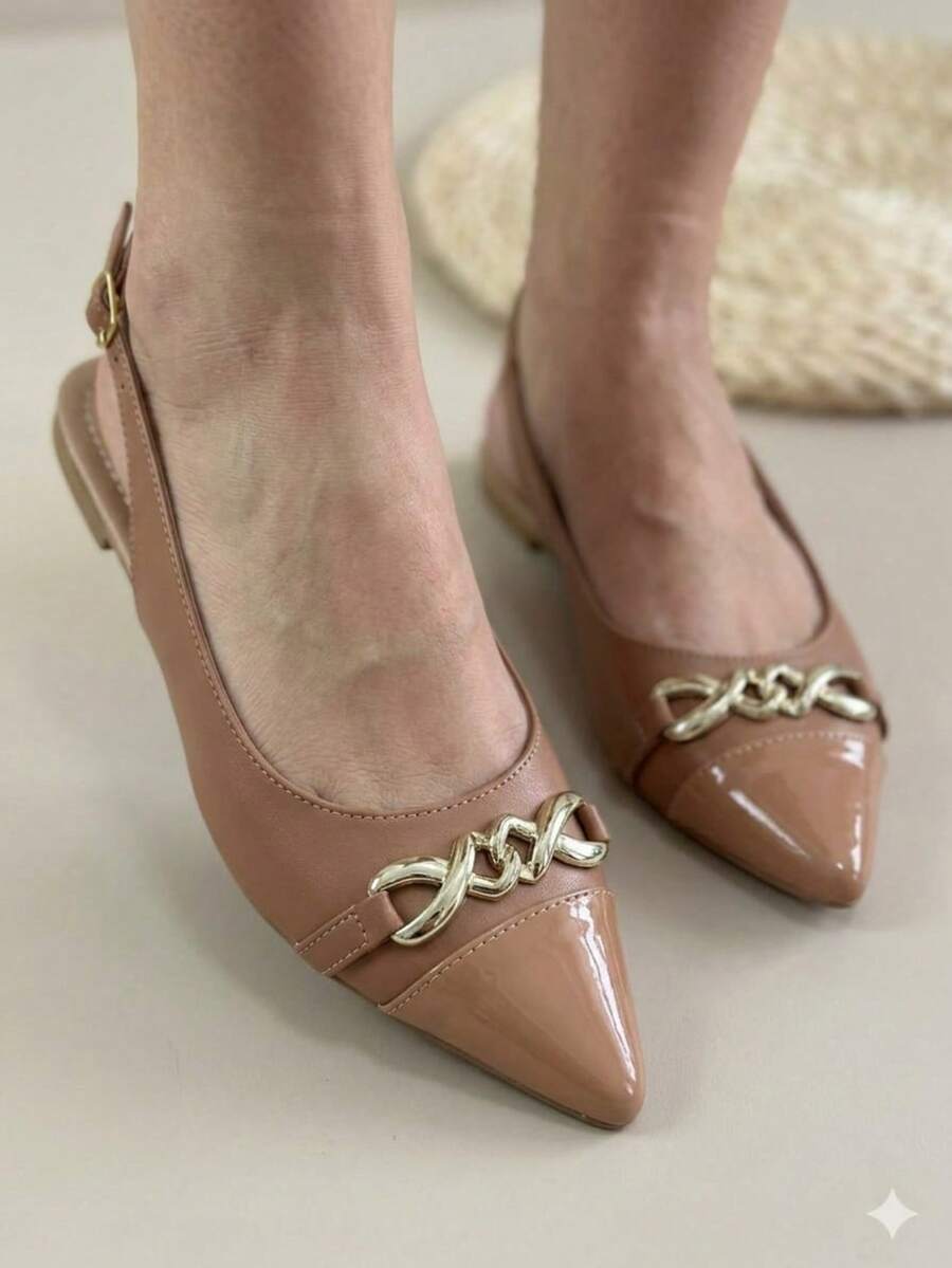 Women's Black Slingback Flat Shoe By Renata Milli, Pointed Toe, Elongated Detail With Chain Detail, Modern And Casual Style. - Màu be - Xem 1