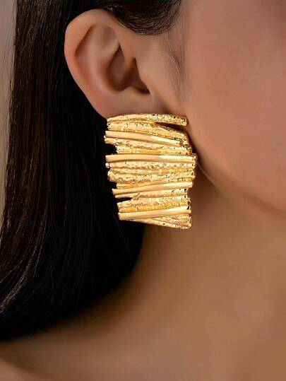 1 Pair European And American Fashion Chic New Line Textured Combination Of Smooth And Embossed Surface Earrings