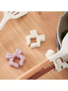 1 Creative Butterfly-Shaped Pot Clip Holder, Silicone, Spill-Proof Ladle Rack, Spoon Holder, Kitchen Tool Stand, Heat-Resistant Rack - Multicolor - View 5