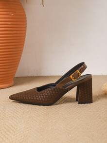 女士春夏鞋履：简约尖头鞋、优雅度假粗跟鞋、后系带凉鞋、穆勒凉鞋，适合夏季、毕业典礼、舞会、度假等场合，是夏季优雅鞋履的理想之选。 - 棕色 - 查看 5