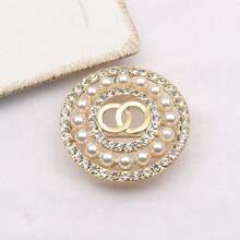 Vintage  Round Multi-Layer Pearl Double C Brooch For Women, Elegant And Versatile, Suitable For Suits And Cheongsams, A Decorative Pin - Golden - View 6