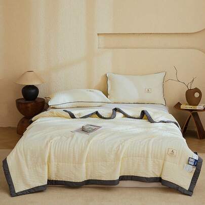 1pc Solid Color Modern Style Bubble Chiffon Summer Quilt, Lightweight, Cool, Comfortable, Soft Touch Bedding, Machine Washable Polyester, Quilted, Suitable For Bedroom And Guest Room All Seasons (Pillow And Pillowcase Not Included)