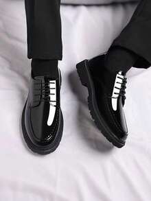 2026 Nuevos zapatos de vestir de cuero casuales de negocios para hombres de primavera, zapatos de vestir con aumento de altura invisible, zapatos formales cómodos, transpirables y suaves, versátiles y adecuados para todos los hombres y mujeres - Negro - Ver 2