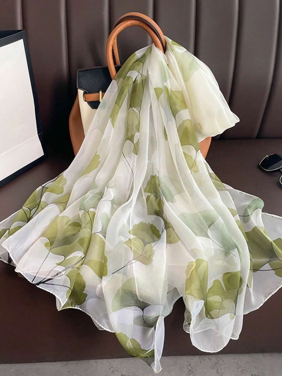 1条绿色雪纺围巾，女士款，轻盈百搭，春秋皆宜，艺术旅行防晒披肩颈巾