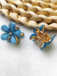 White And Blue Petal-Shaped Hairpin Pearlescent Texture Shiny Flower Heart Women'S Daily Sweet Hairstyle Embellishment Fresh Style Small Gift - Multicolor - View 5