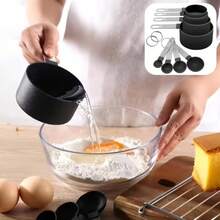 8件套带刻度的量杯量勺套装 - 坚固的不锈钢手柄 | 可堆叠，节省空间设计，材质优良，可用洗碗机清洗 - 厨房工具，实用创意礼品，烘焙必备 - 彩色 - 查看 7