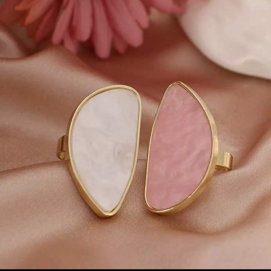 Asymmetrical Agate Resin Ring, Adjustable Open Design, Niche Brand - Yellow Gold - View 1