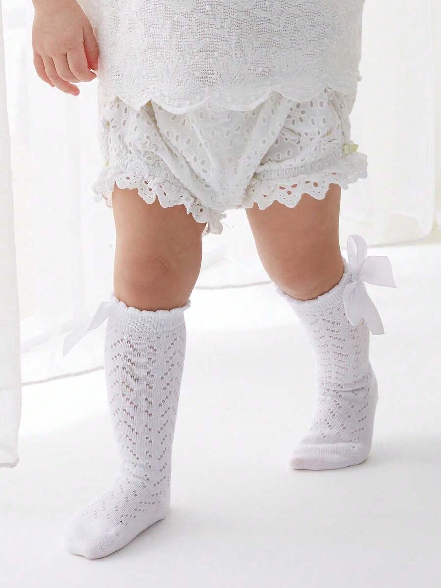 1 đôi tất mềm mại, thoáng khí kiểu công chúa có nơ cho bé gái, tất dài đến đầu gối khoét lỗ cho bé gái - Nhiều màu - Xem 1