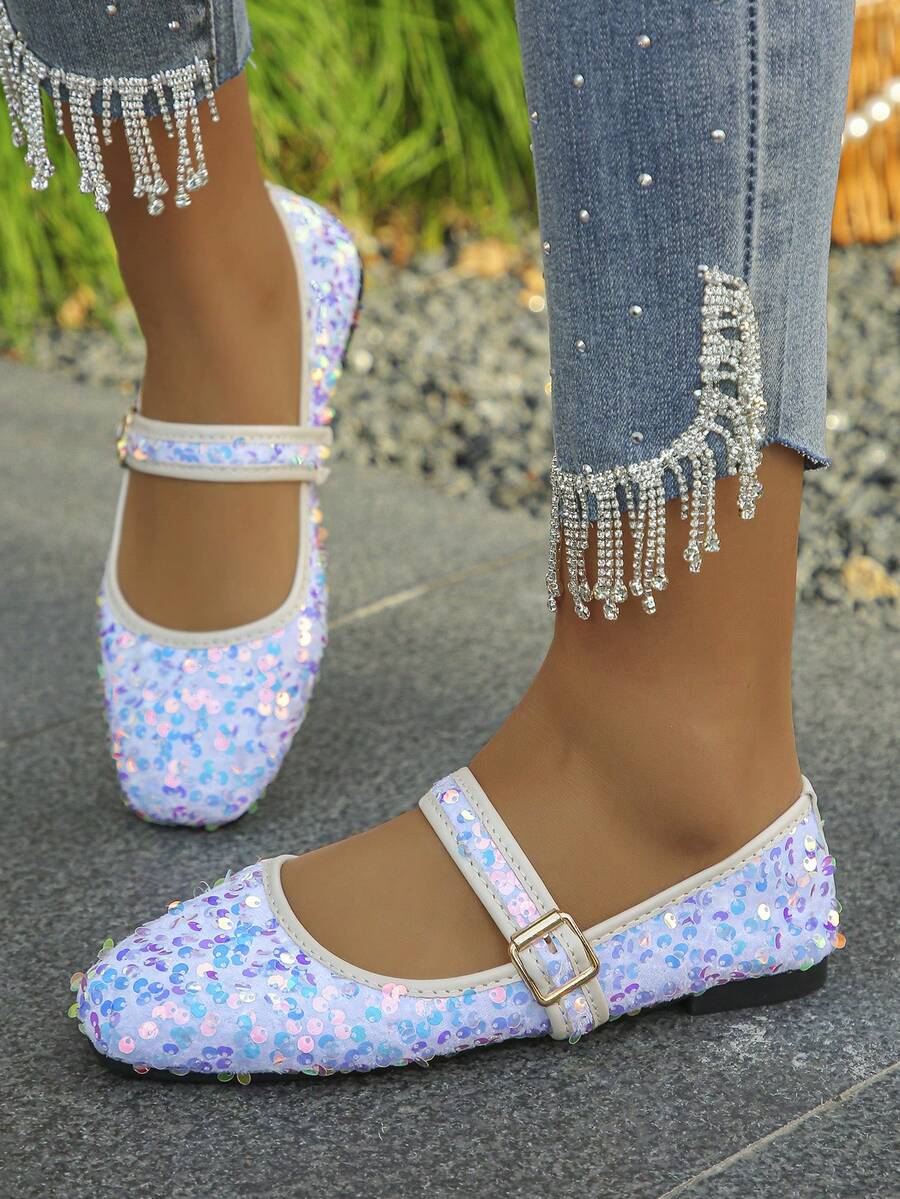 大码 35-43 新款春秋季时尚亮片方头平底乐福鞋，休闲软底一脚蹬鞋，适合搭配连衣裙和裙子