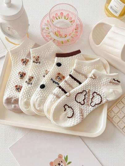 5 pares de calcetines de mujer aleatorios, calcetines cortos de verano de estilo universitario retro de colores de moda, con diseños de osos de dibujos animados lindos y delgados
