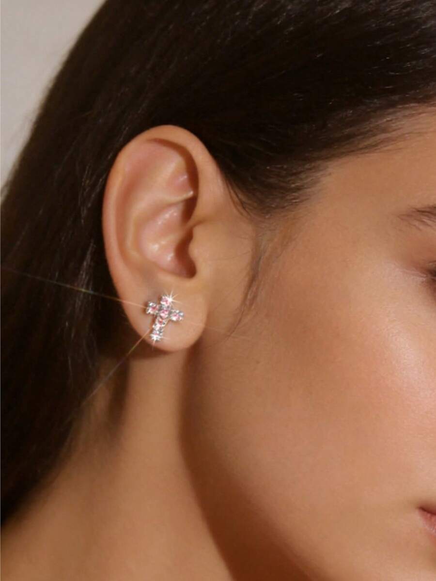 1 Pair Sparkling Crystal Stud Earrings, Suitable For Party Wear - Pink - View 1
