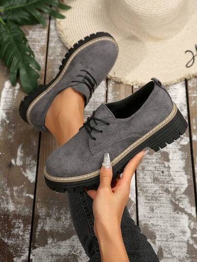 Damen Plateau-Loafer, schnürbar, bequeme Schuhe, Farbe Schwarz, geeignet für Herbst, Halloween