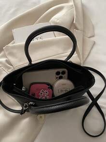 2026 New Fashionable Niche Versatile Shoulder Crossbody Bucket Bag, Elegant Commuter Handbag For Women - Black - View 4