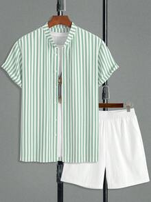Áo sơ mi nam dáng casual kẻ sọc cổ tàu tay ngắn thiết kế 7 nút, phối cùng quần short màu trơn mềm mại, set 2 món. - màu xanh lá - Xem 1
