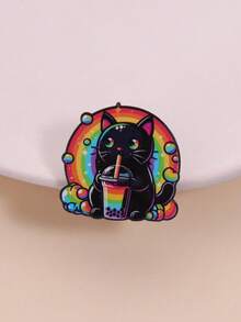 彩虹珍珠奶茶黑猫珐琅徽章，设计特色为彩虹渐变眼睛，黑猫手捧多层彩虹珍珠奶茶，周围环绕着彩色珍珠、爱心和彩虹光环，是猫咪爱好者、珍珠奶茶粉丝、彩虹美学爱好者和可爱徽章收藏家的完美配饰。 - 彩色 - 查看 2