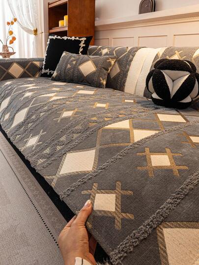 1pc 4-Season Comfortable Chenille Sofa Cushion Cover, Modern Minimalist Non-Slip Sofa Seat Protector, Dust-Proof And Washable Sofa Slipcover, Gray Fresh And Soft, Color-Fast And Shed-Resistant, Pet-Friendly, Fits L-Shaped And 1/2/3/4-Seater Sofas For Bedroom, Office, Living Room