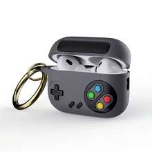 Pro 3 耳机保护套 | 复古游戏机硅胶套，防刮防震，灰色，卡通风格设计，套装包含清洁刷和登山扣 - 灰色的 - 查看 12